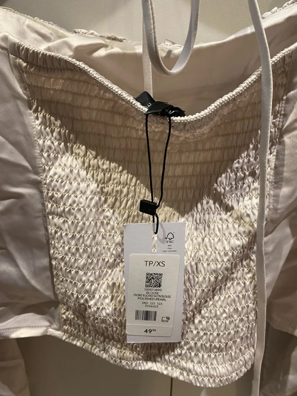 H&M Beige Pleated Square-Neck Tie-Back Crop Blouse - Picture 4 of 6